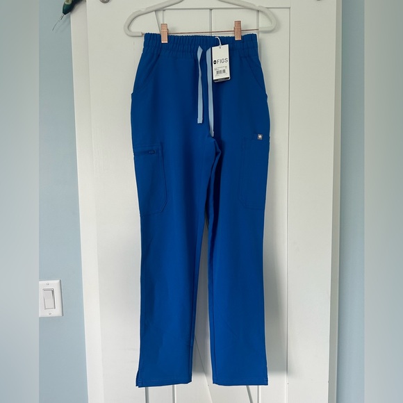 Figs scrubs - high waisted yola in royal blue. Brand new with tag, never worn. - Picture 2 of 5